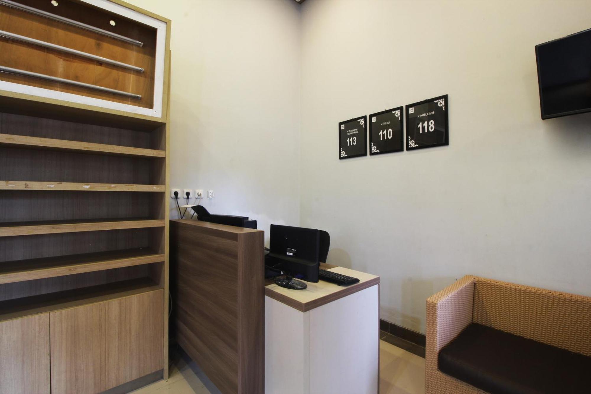 Oyo Life 2273 Pratama Homestay Bandar Lampung Eksteriør bilde