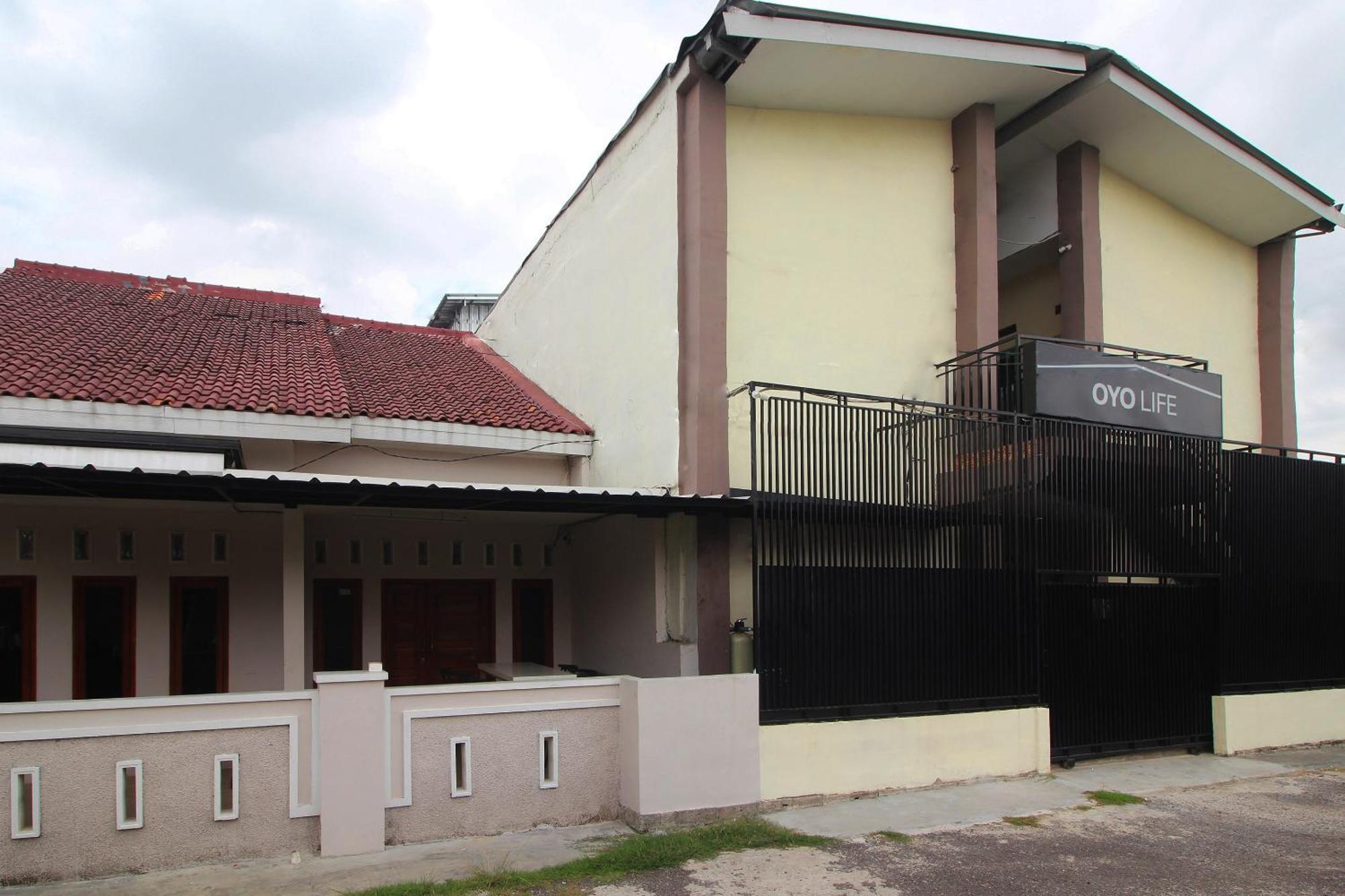 Oyo Life 2273 Pratama Homestay Bandar Lampung Eksteriør bilde